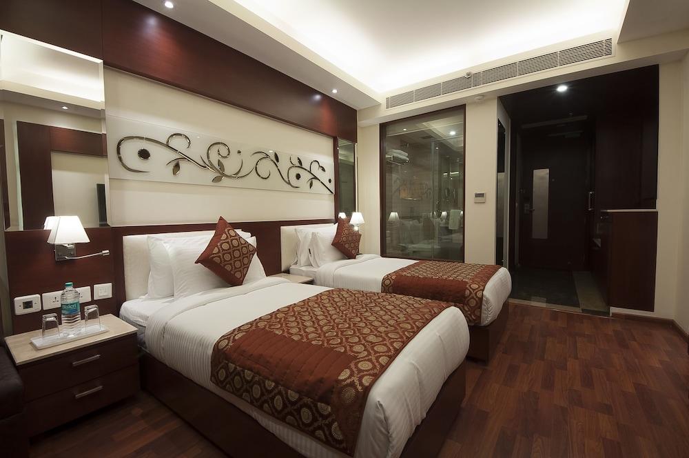 Hotel Golden Grand Δελχί Εξωτερικό φωτογραφία