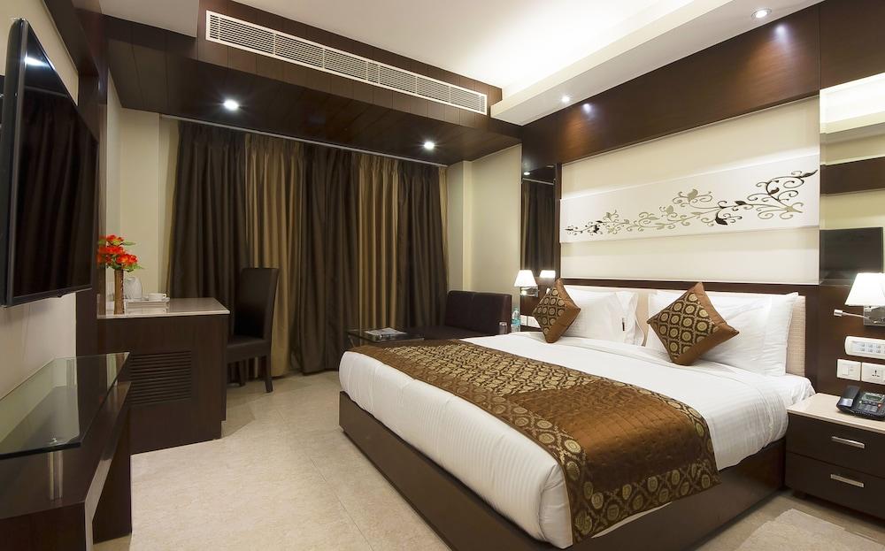Hotel Golden Grand Δελχί Εξωτερικό φωτογραφία