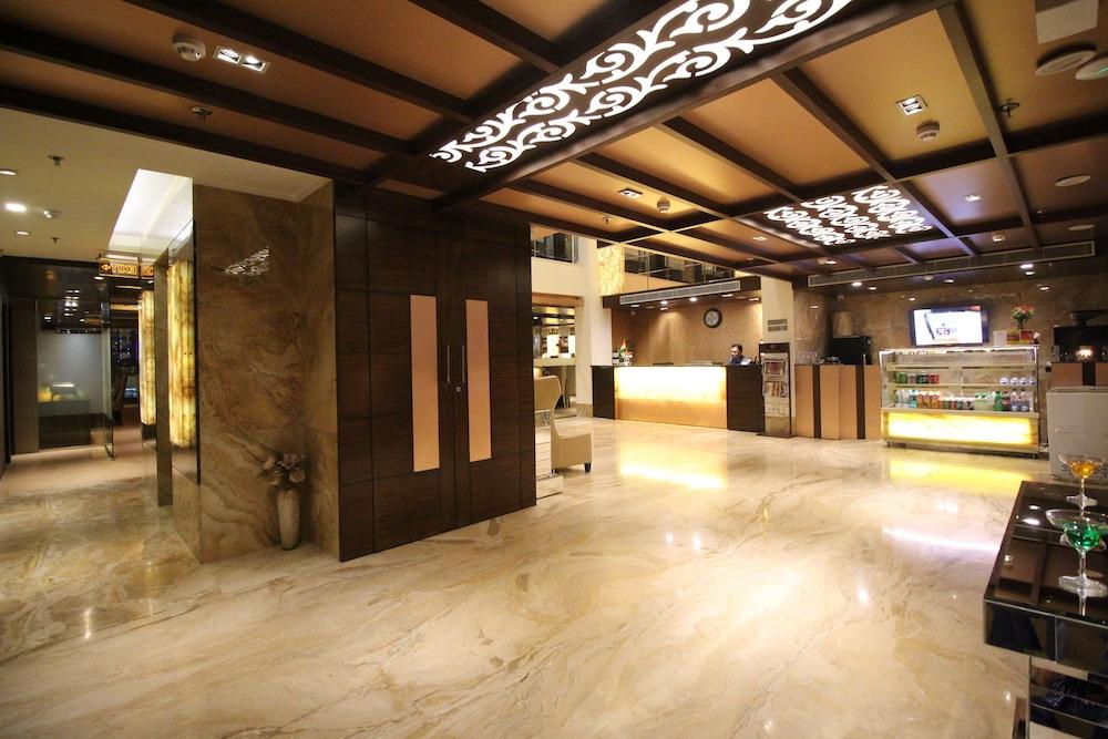 Hotel Golden Grand Δελχί Εξωτερικό φωτογραφία