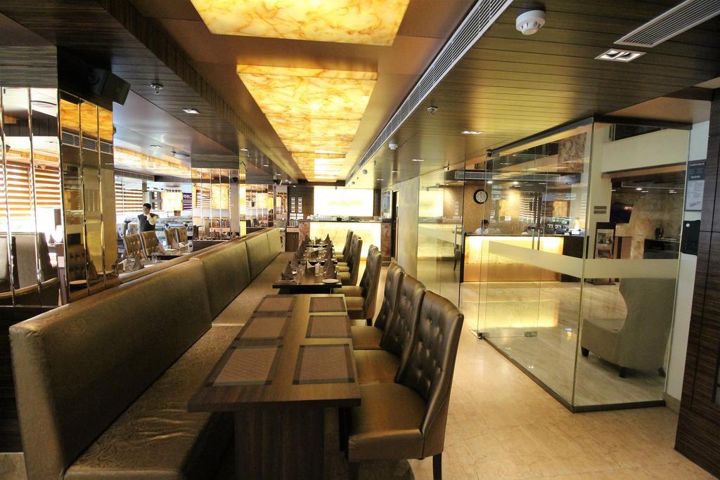 Hotel Golden Grand Δελχί Εξωτερικό φωτογραφία