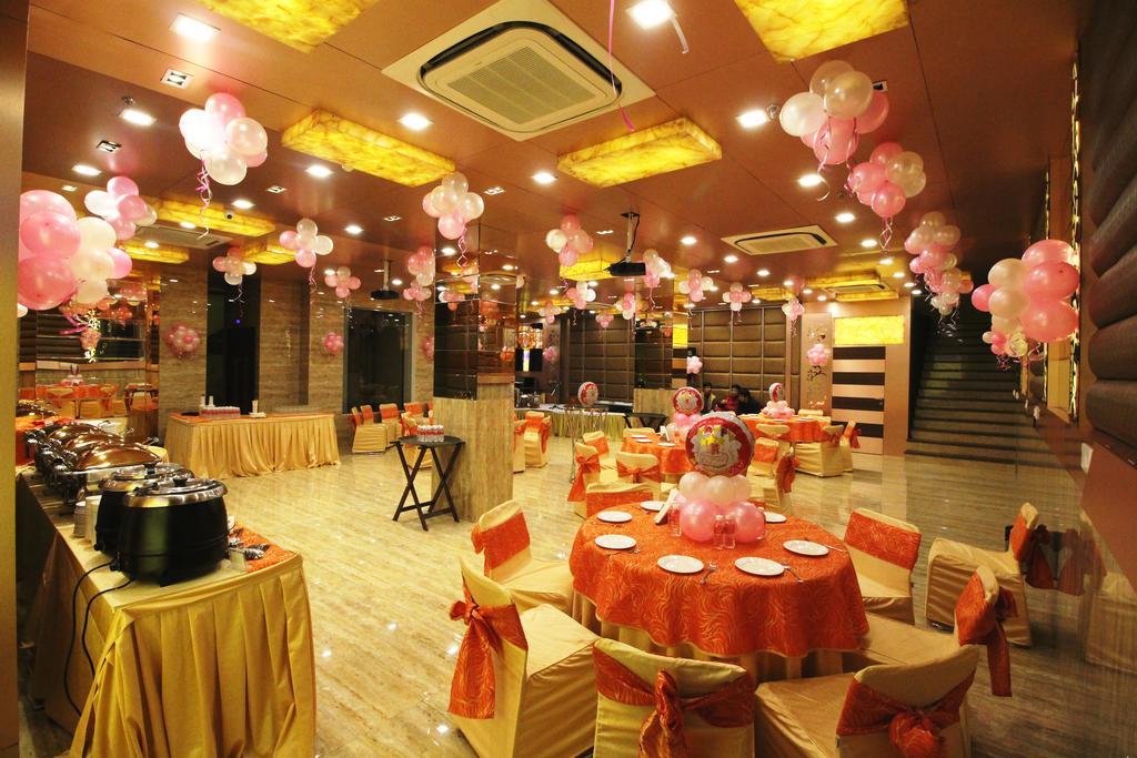 Hotel Golden Grand Δελχί Εξωτερικό φωτογραφία