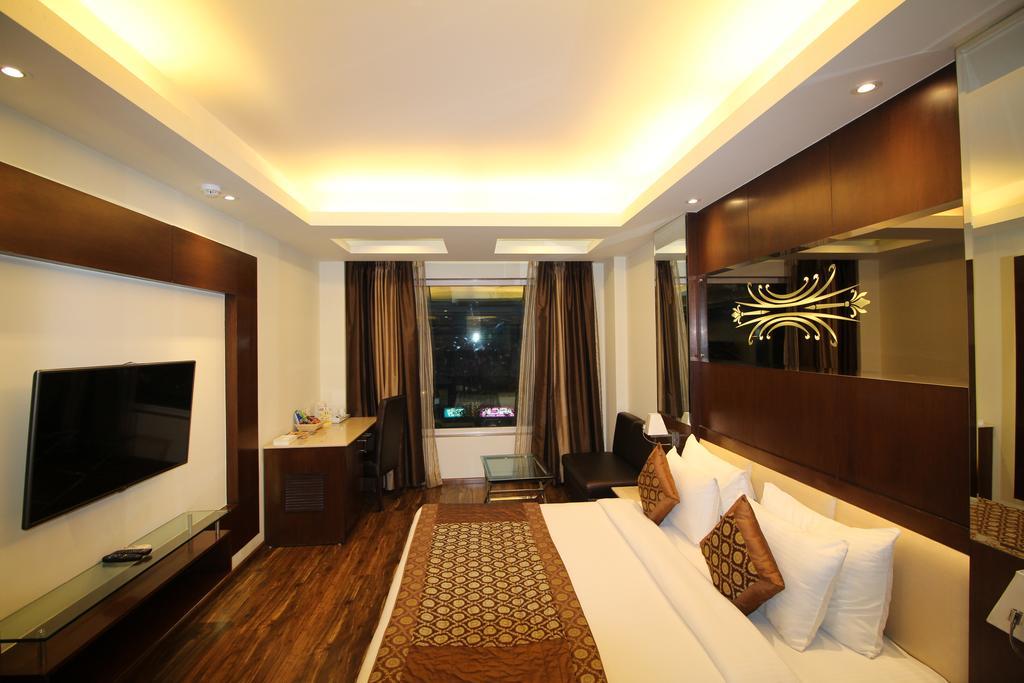 Hotel Golden Grand Δελχί Εξωτερικό φωτογραφία