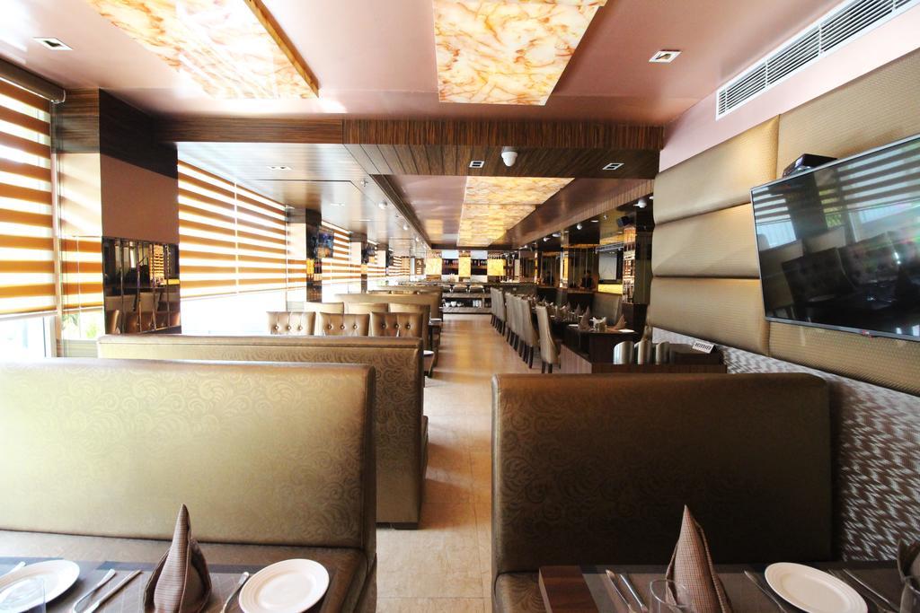Hotel Golden Grand Δελχί Εξωτερικό φωτογραφία