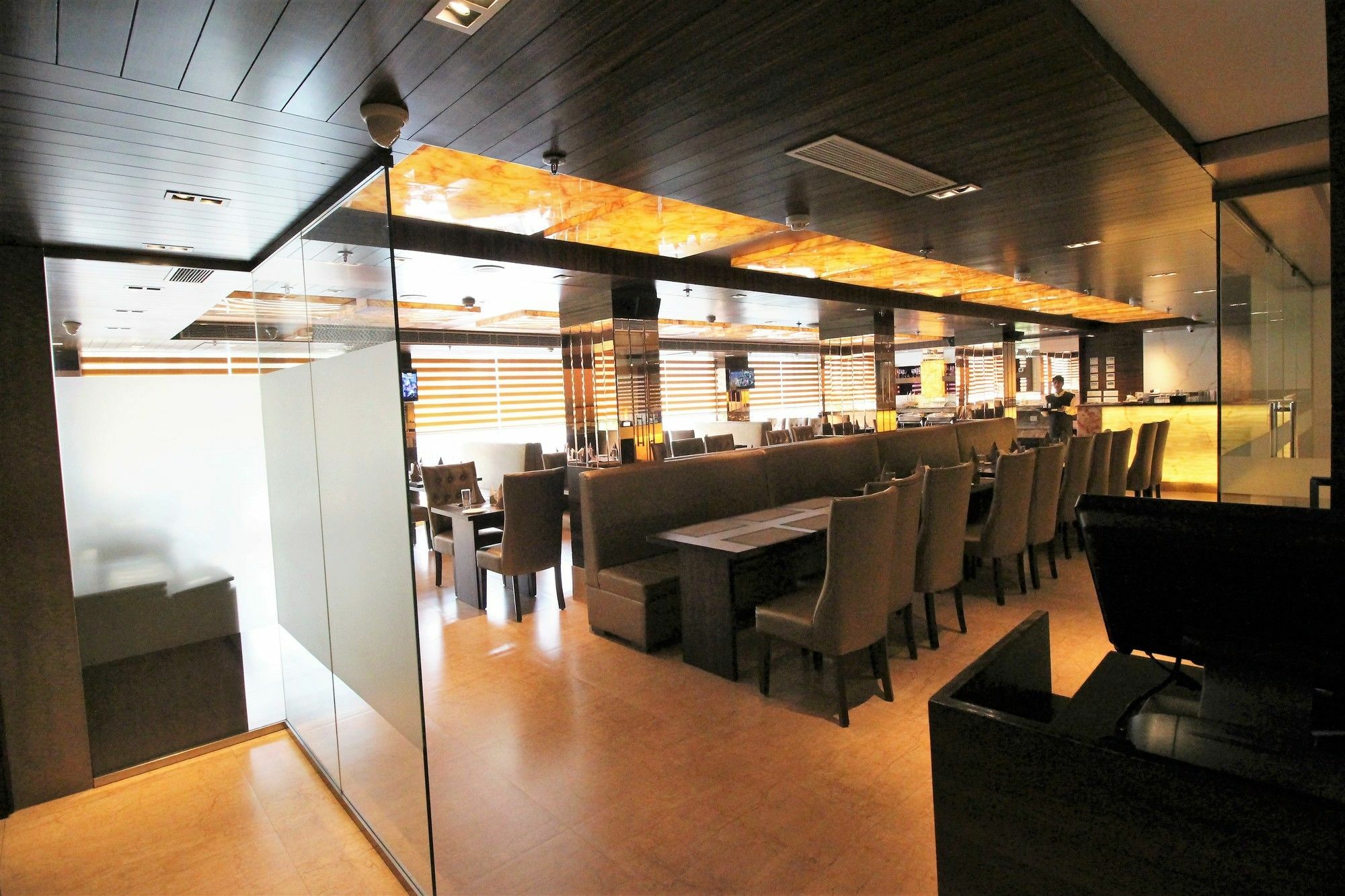 Hotel Golden Grand Δελχί Εξωτερικό φωτογραφία
